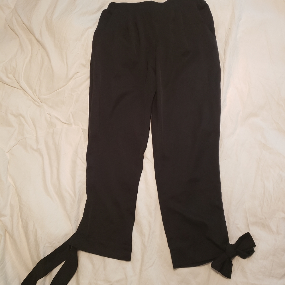 Capri pants